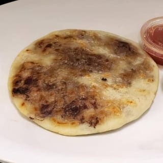 Pupusas Revuelta(Mix, Beans,Cheese And Chicharrón)