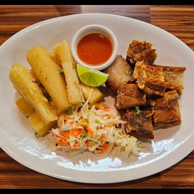 Yuca Con Chicharrones.