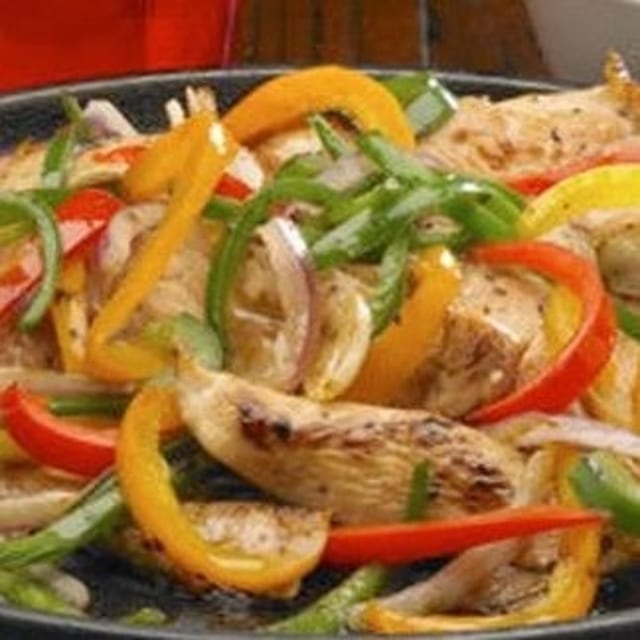 Chicken Fajitas /Fajitas de Pollo.