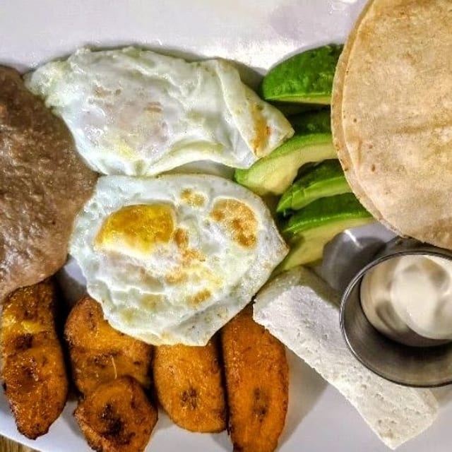 Desayuno Centroamericano.