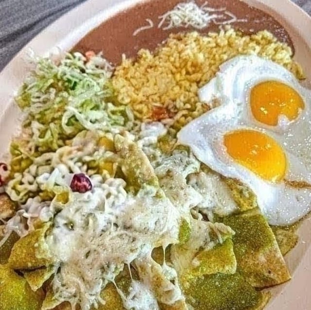 Chilaquiles Verdes O Rojos(Green or Red).